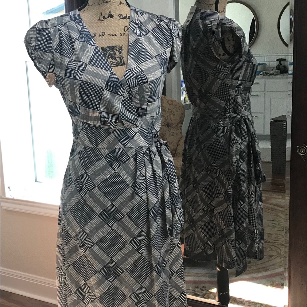 NWT Navy Stripe Silk Banana Republic Wrap Dress 4P